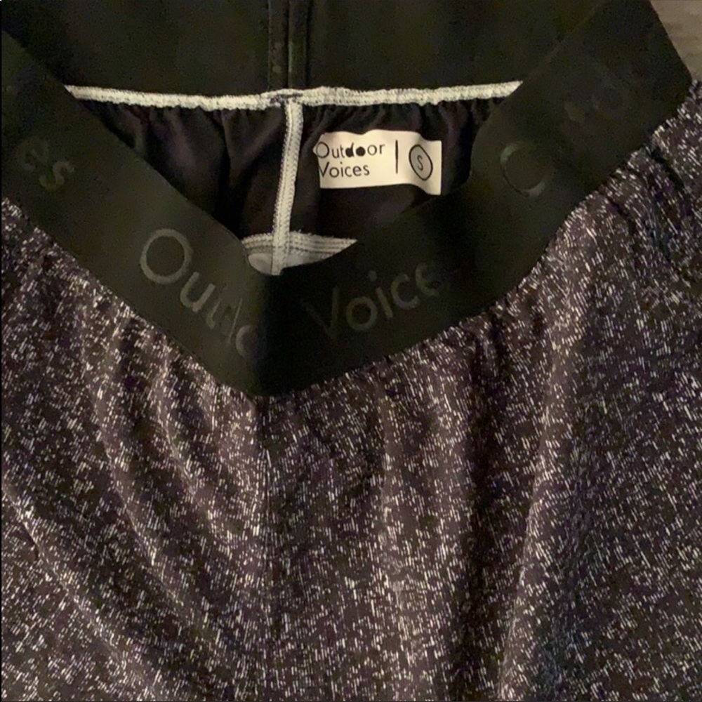 Outdoor voices relay shorts size small